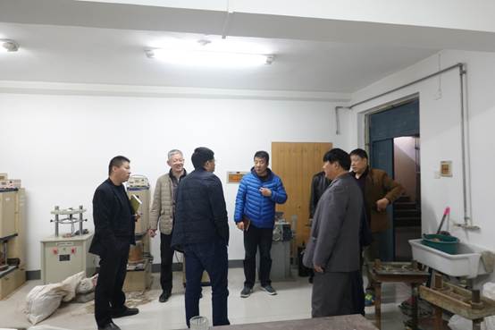 说明: E:\马\实验室安全\20190313安全检查\DSC01971.JPG